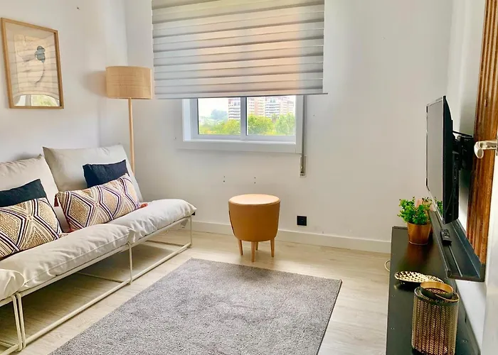 Grey House - Feel The Vibe * Βίγκο